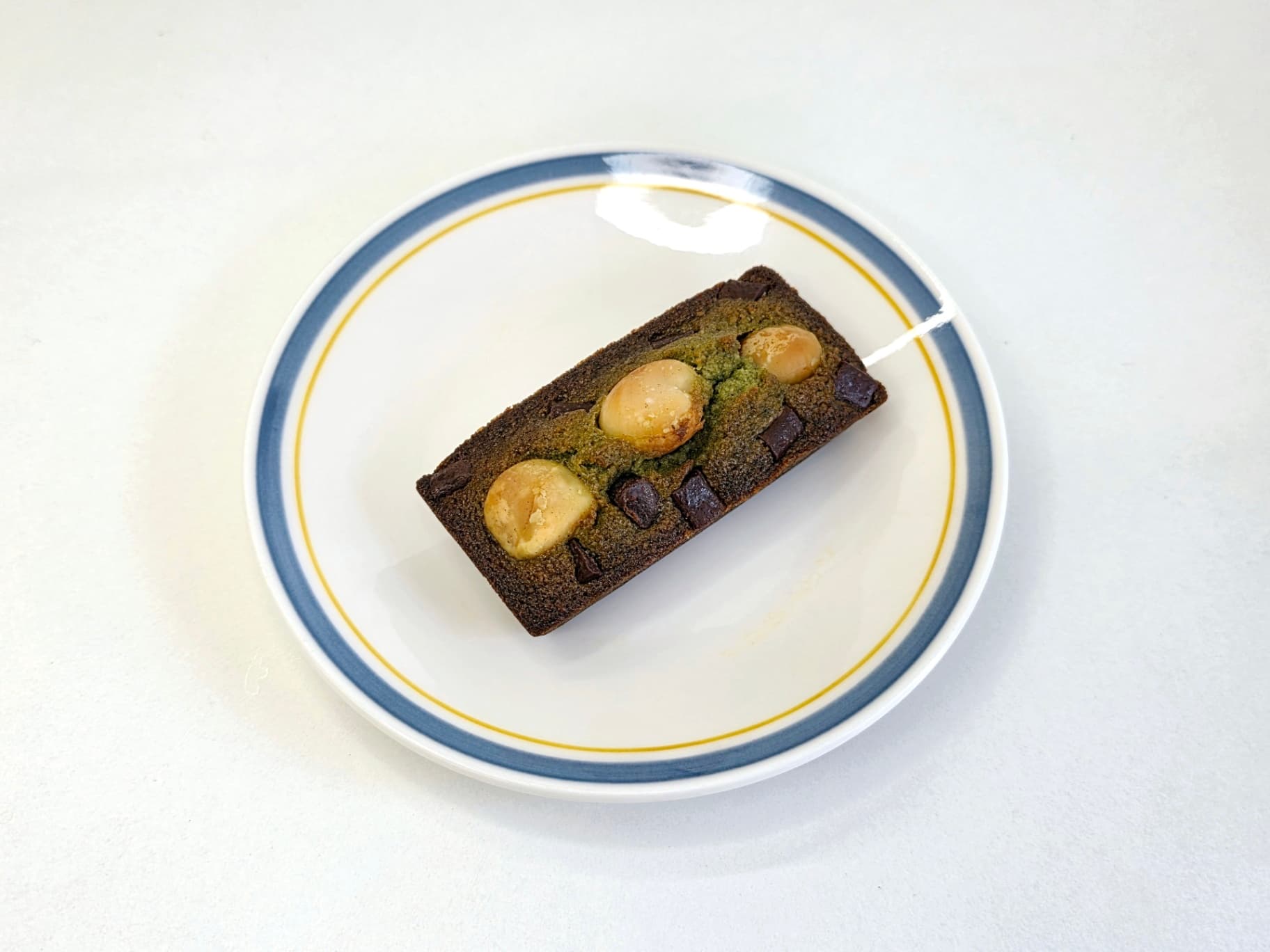 말차마카다미아초코 휘낭시에