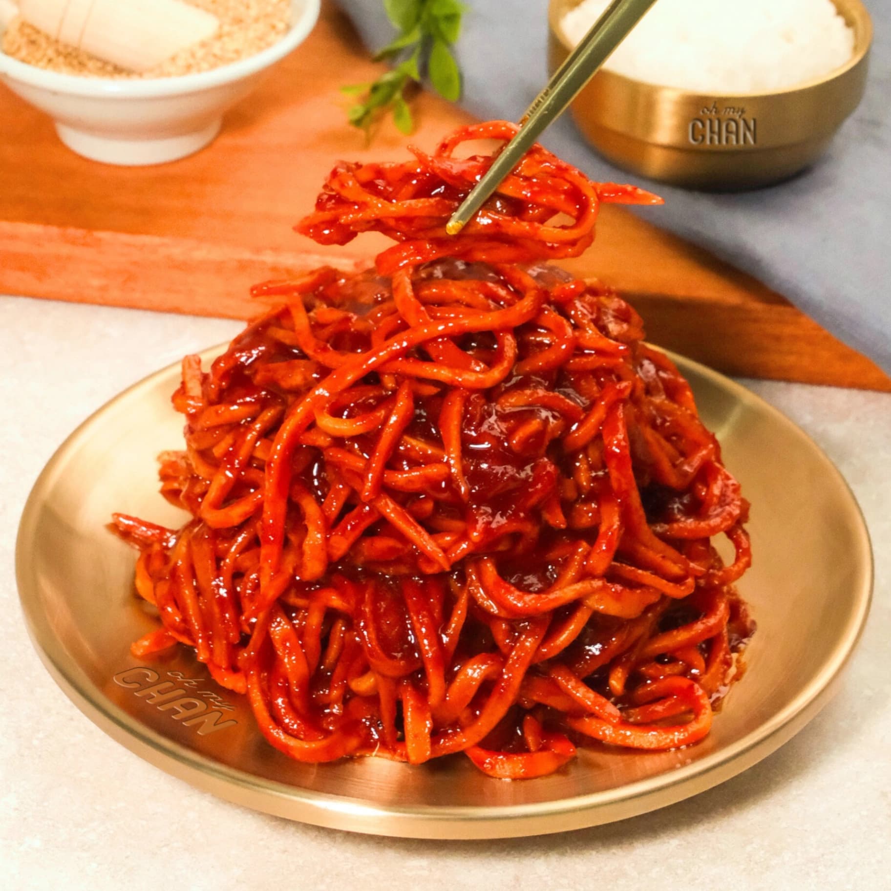 오마이찬 매콤 진미채무침 - 쫄깃한 간편 반찬